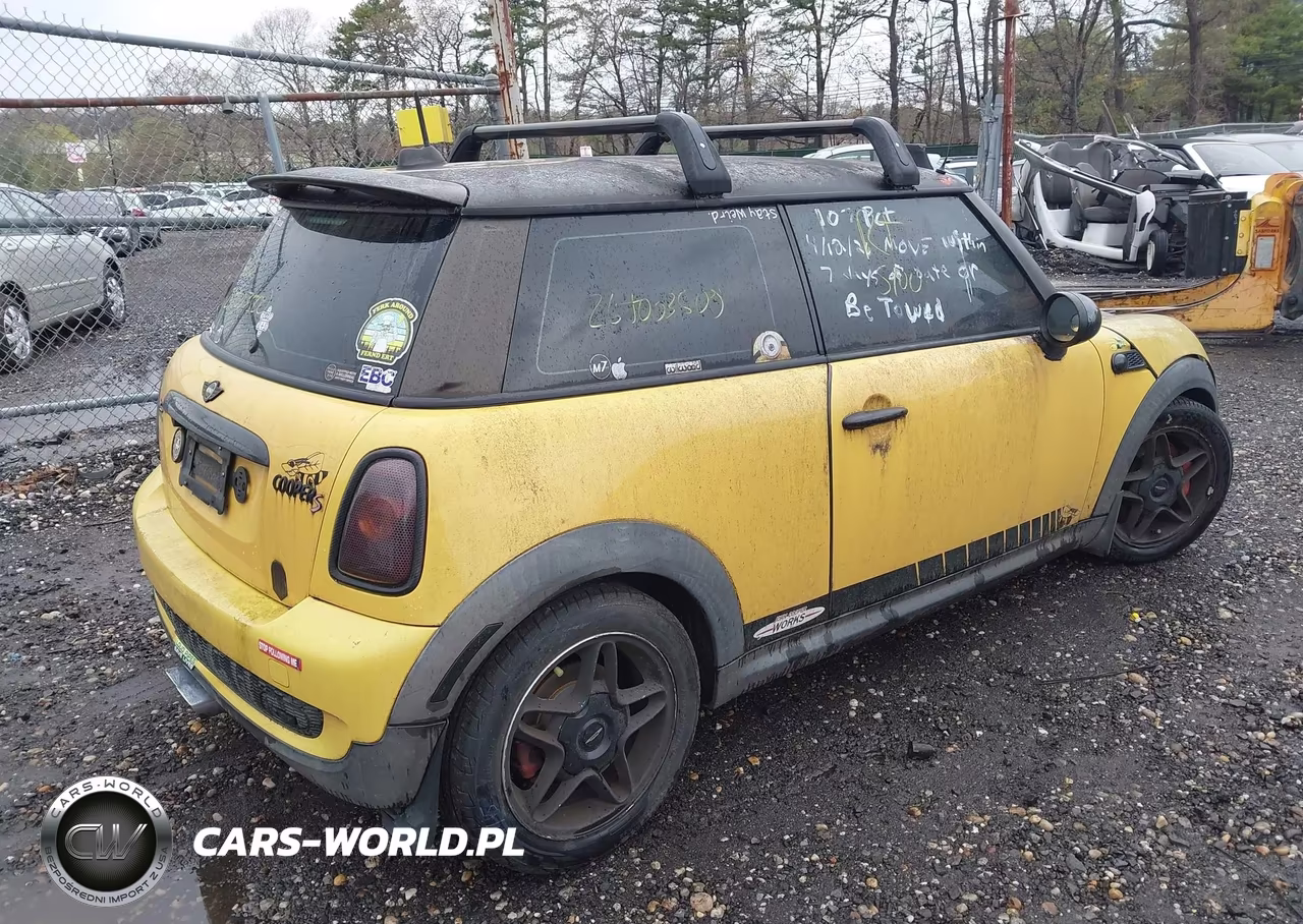 2008 Mini Cooper S VIN:WMWMF735X8TT92315 - 4