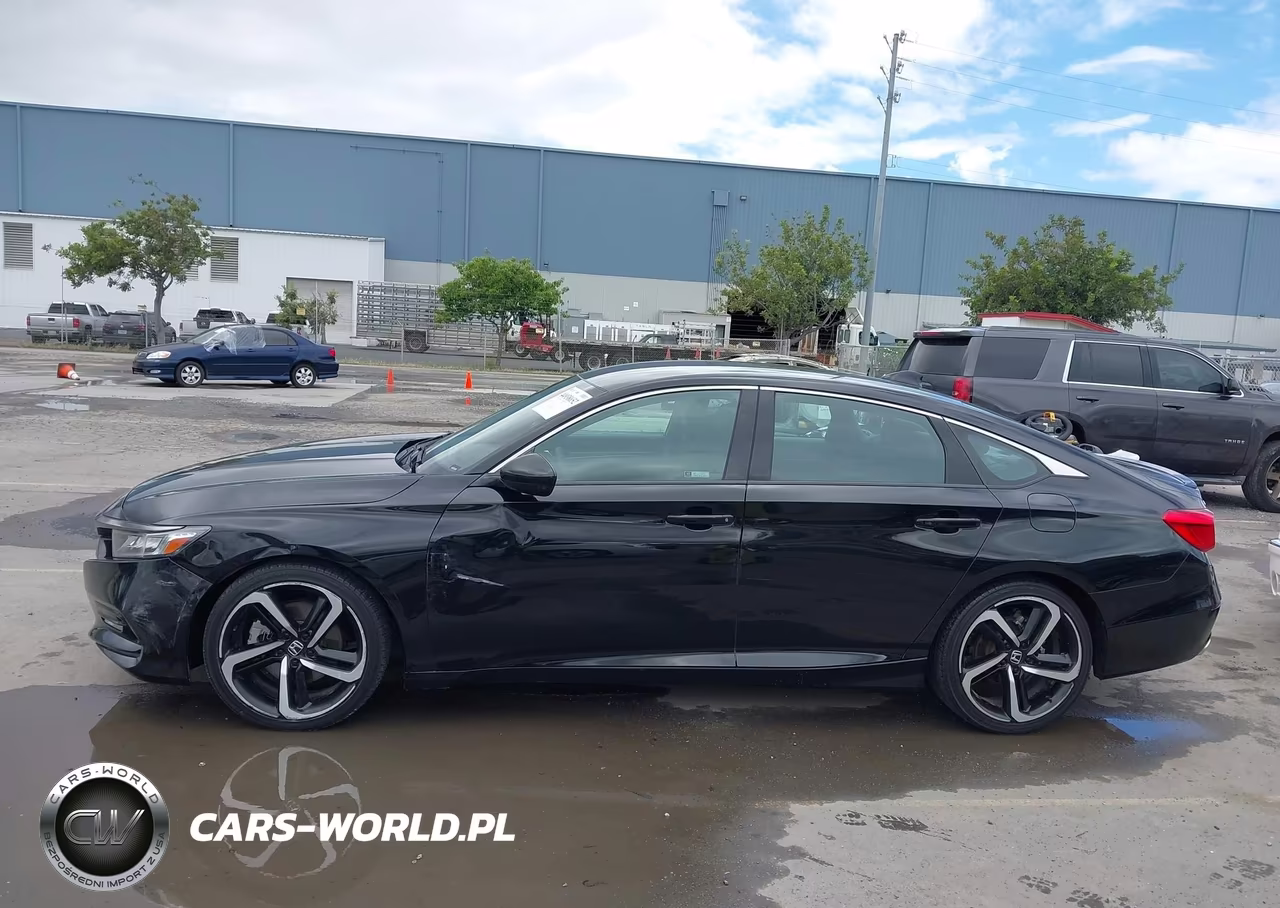 2018 Honda Accord Sport VIN:1HGCV1F34JA183390 - 14