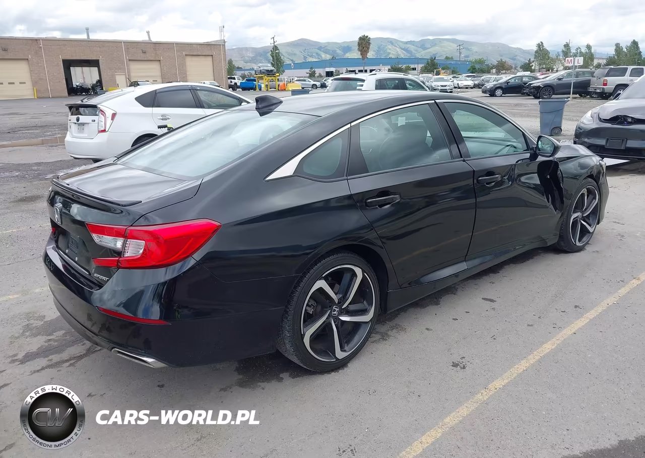 2018 Honda Accord Sport VIN:1HGCV1F34JA183390 - 4