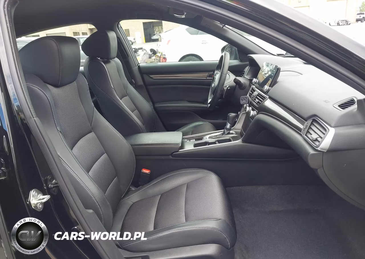 2018 Honda Accord Sport VIN:1HGCV1F34JA183390 - 5