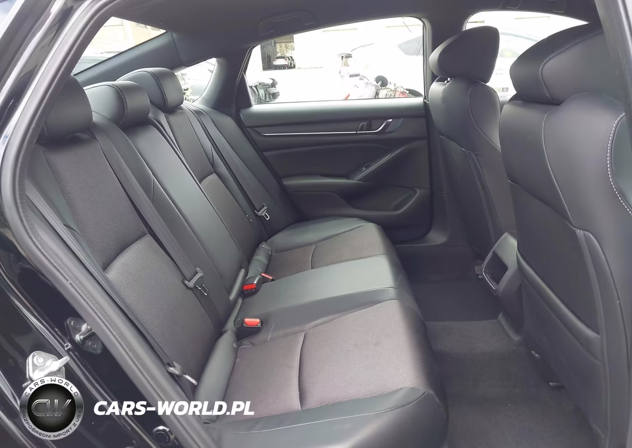 2018 Honda Accord Sport VIN:1HGCV1F34JA183390 - 8