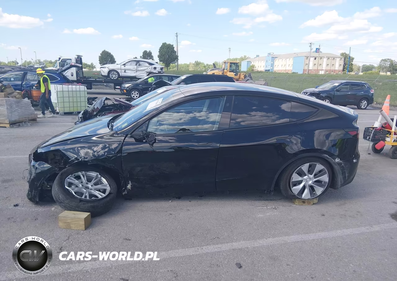 2023 Tesla Model Y Awd-Long Range Dual Motor All-Wheel Drive VIN:7SAYGDEE6PF836470 - 13