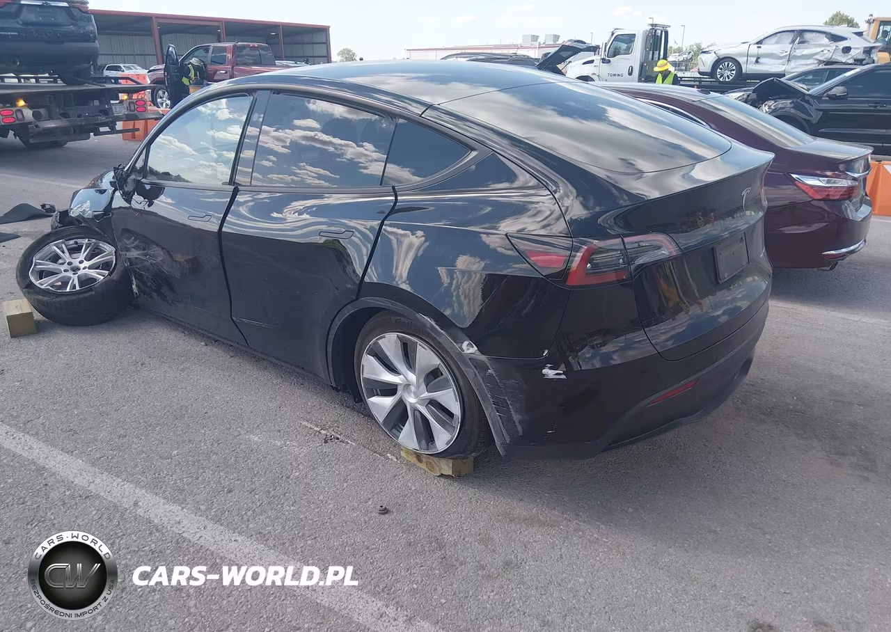2023 Tesla Model Y Awd-Long Range Dual Motor All-Wheel Drive VIN:7SAYGDEE6PF836470 - 3
