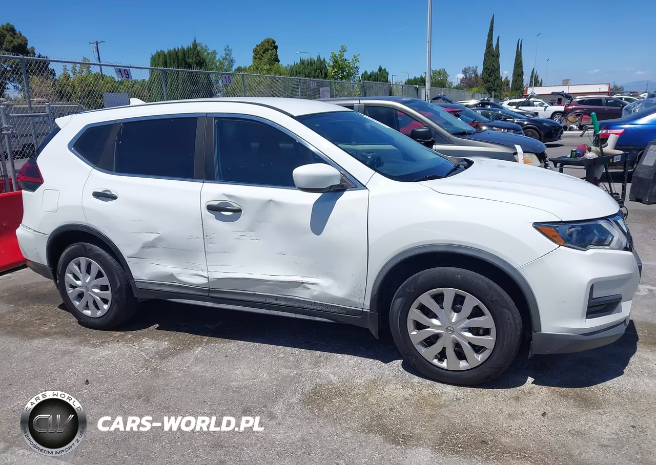 2018 Nissan Rogue S VIN:KNMAT2MT8JP588380 - 13