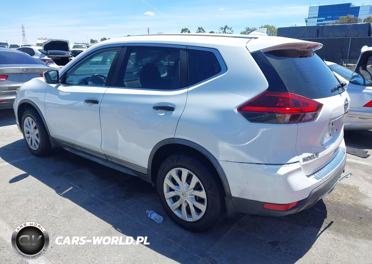 2018 Nissan Rogue S VIN:KNMAT2MT8JP588380 - 3