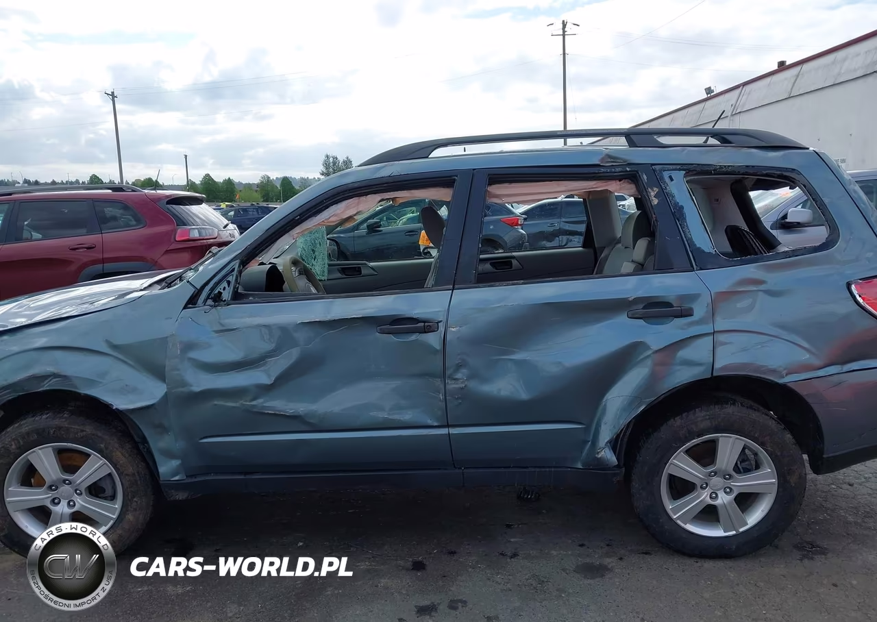 2013 Subaru Forester 2.5X VIN:JF2SHABC6DH401656 - 14