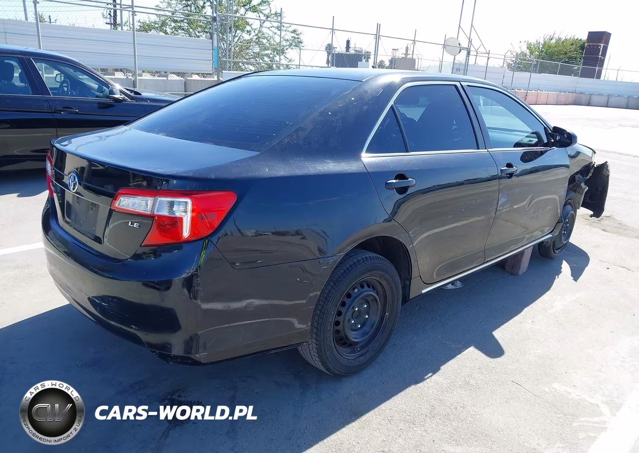 2014 Toyota Camry Le VIN:4T1BF1FK1EU850771 - 4