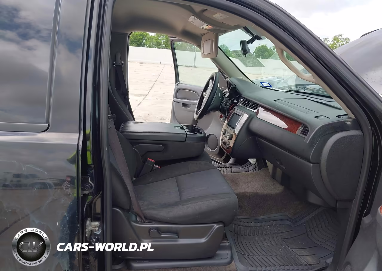 2012 Chevrolet Tahoe Ls VIN:1GNSCAE0XCR172252 - 5