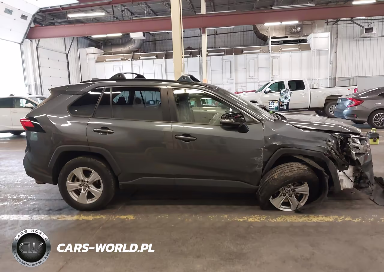 2019 Toyota Rav4 Xle VIN:JTMP1RFV3KD523060 - 13