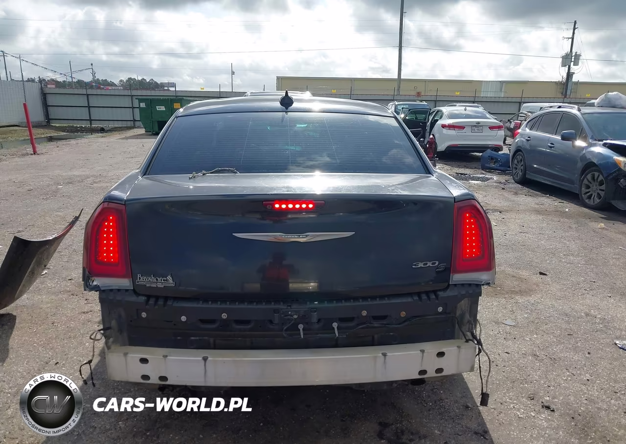 2016 Chrysler 300 300S Alloy Edition VIN:2C3CCABG1GH334570 - 17