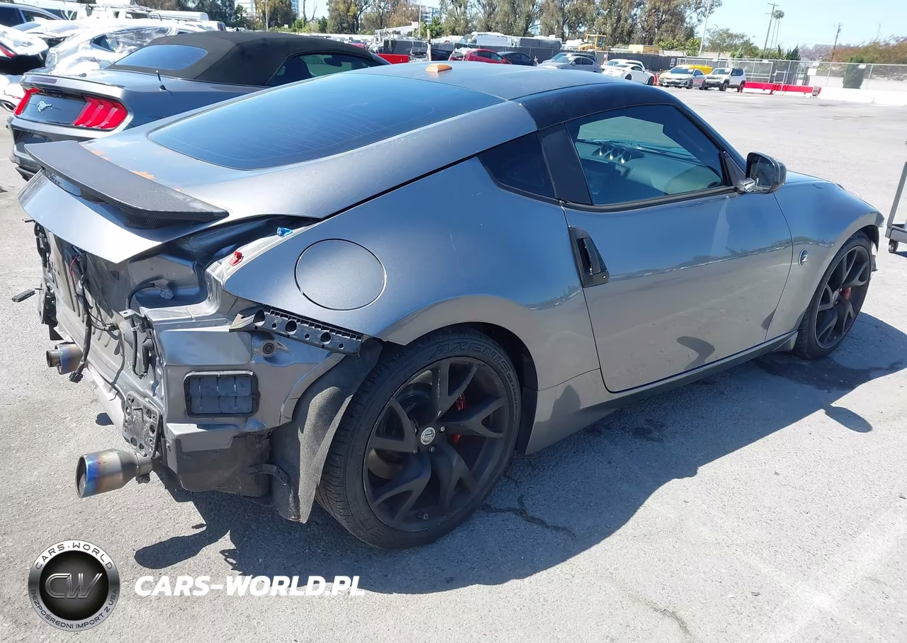 2015 Nissan 370Z Sport Tech VIN:JN1AZ4EH2FM440273 - 4