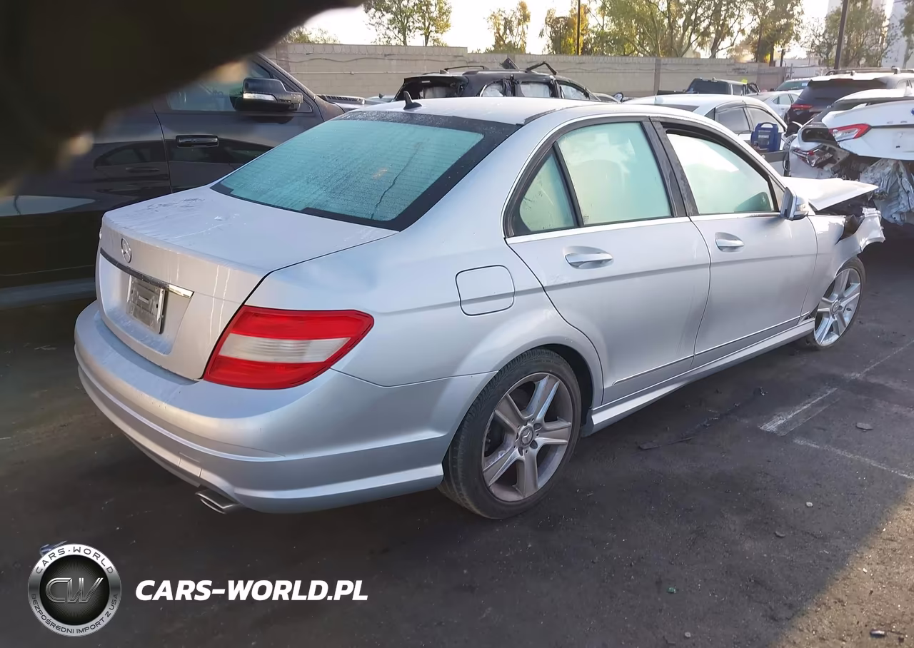 2011 Mercedes-Benz C 300 Luxury-Sport VIN:WDDGF5EB5BR144457 - 4