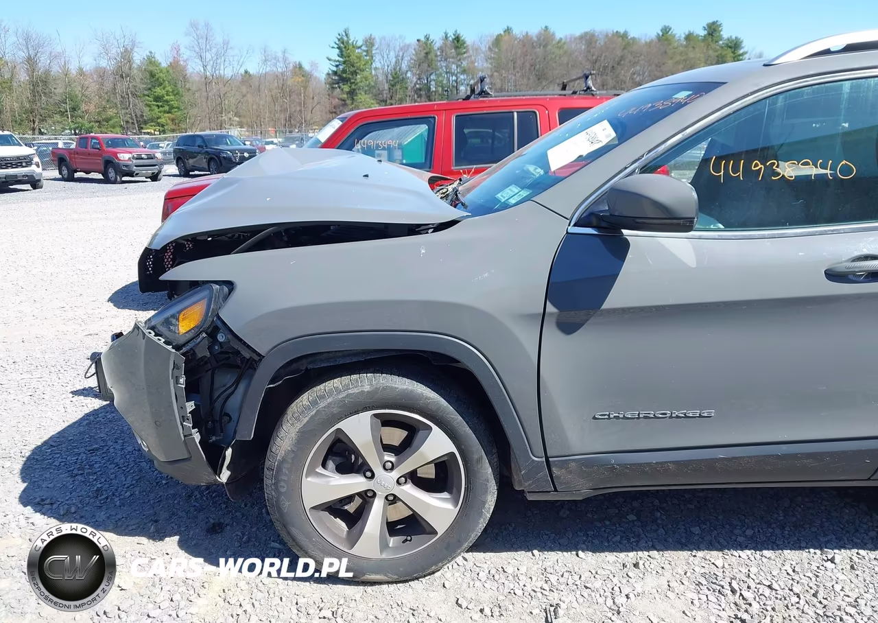 2021 Jeep Cherokee Limited 4X4 VIN:1C4PJMDNXMD102428 - 6