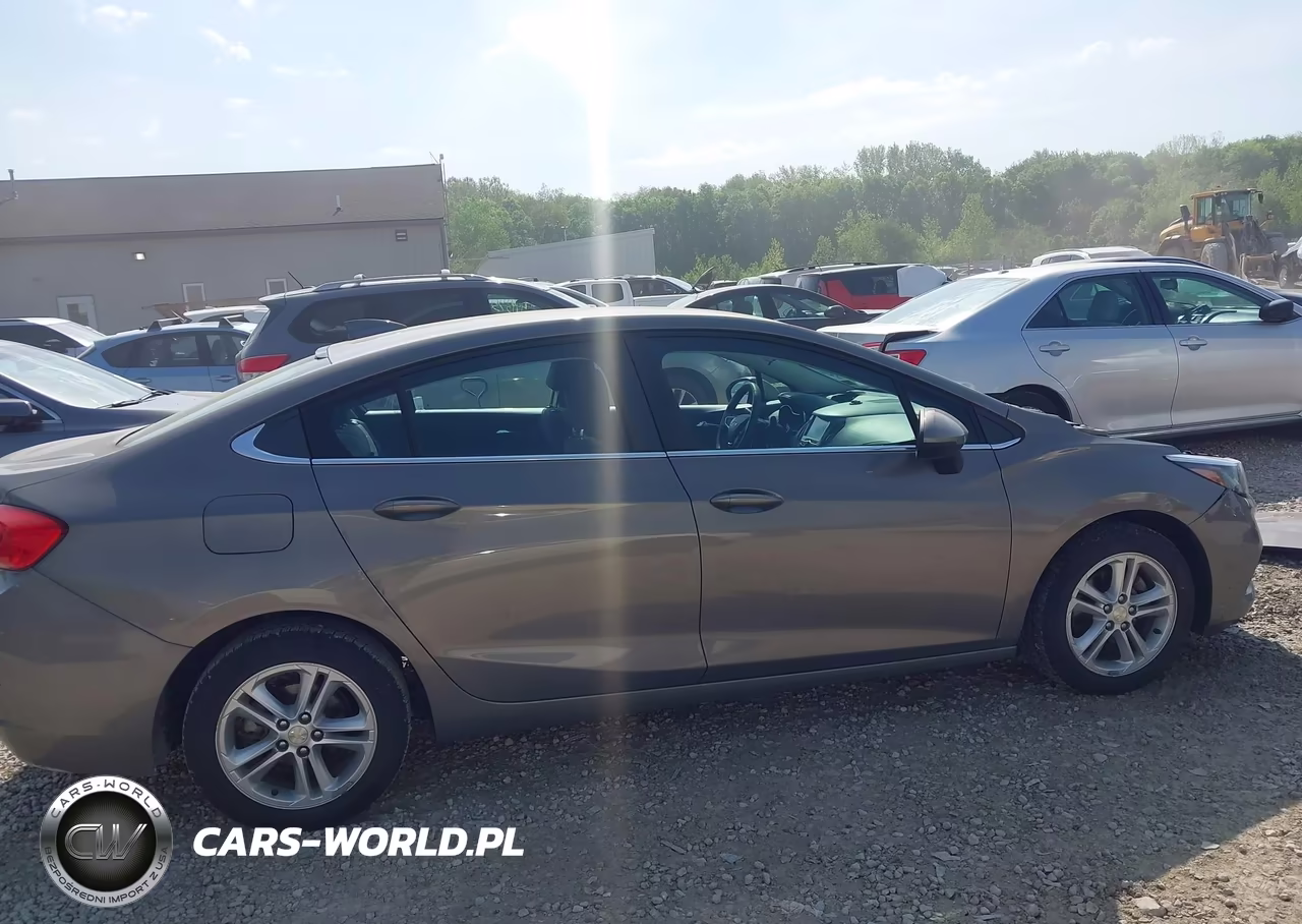 2018 Chevrolet Cruze Lt Auto VIN:1G1BE5SM4J7203479 - 14