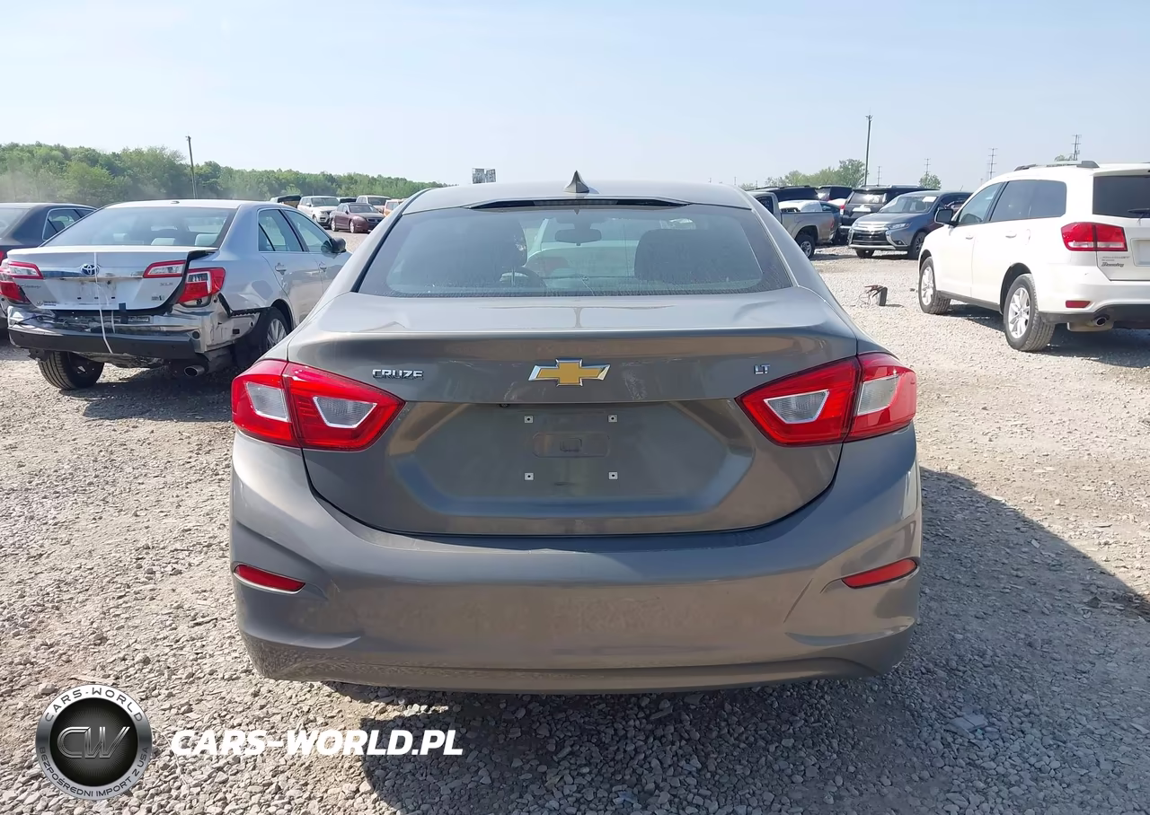 2018 Chevrolet Cruze Lt Auto VIN:1G1BE5SM4J7203479 - 17