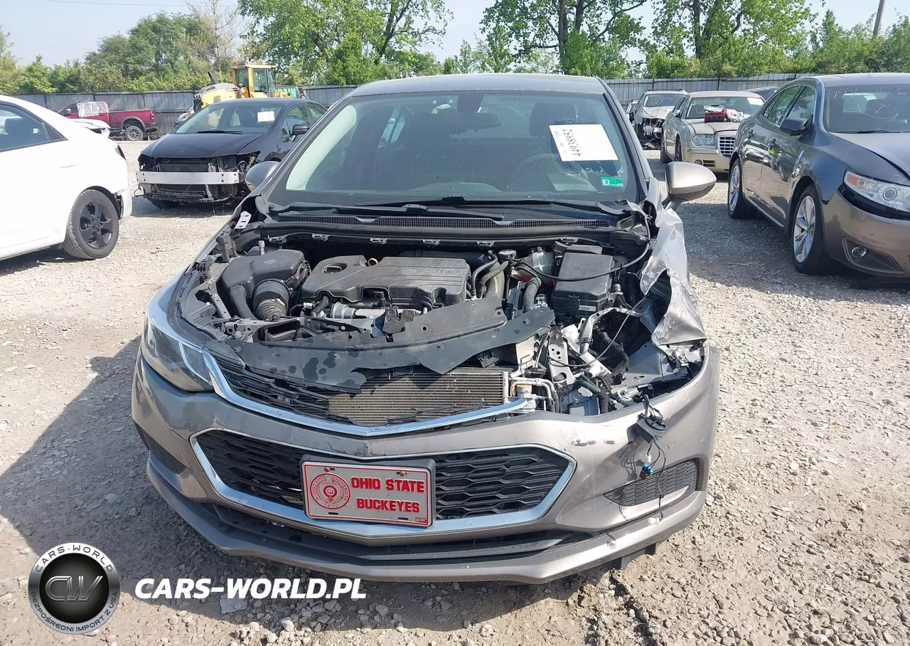 2018 Chevrolet Cruze Lt Auto VIN:1G1BE5SM4J7203479 - 6