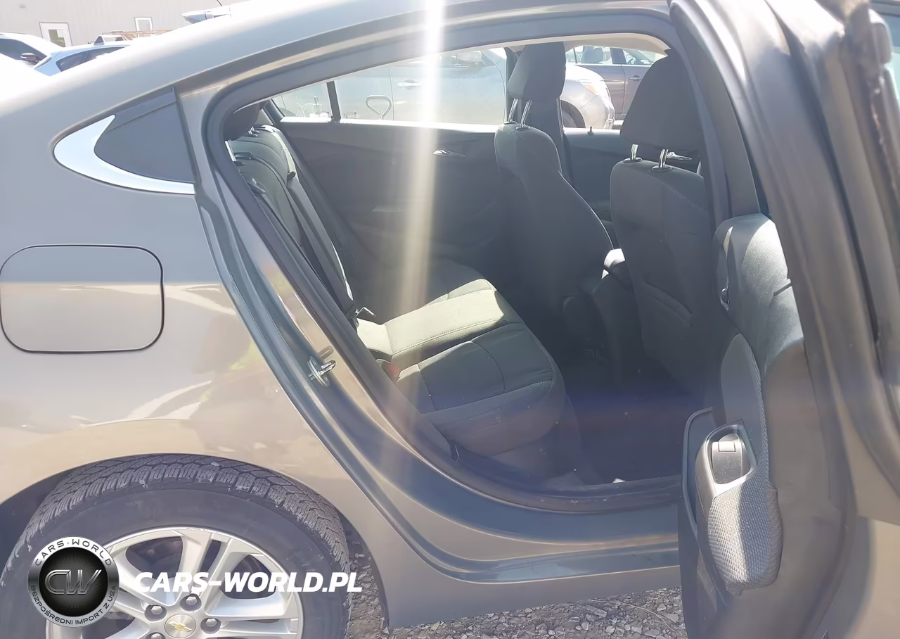 2018 Chevrolet Cruze Lt Auto VIN:1G1BE5SM4J7203479 - 8