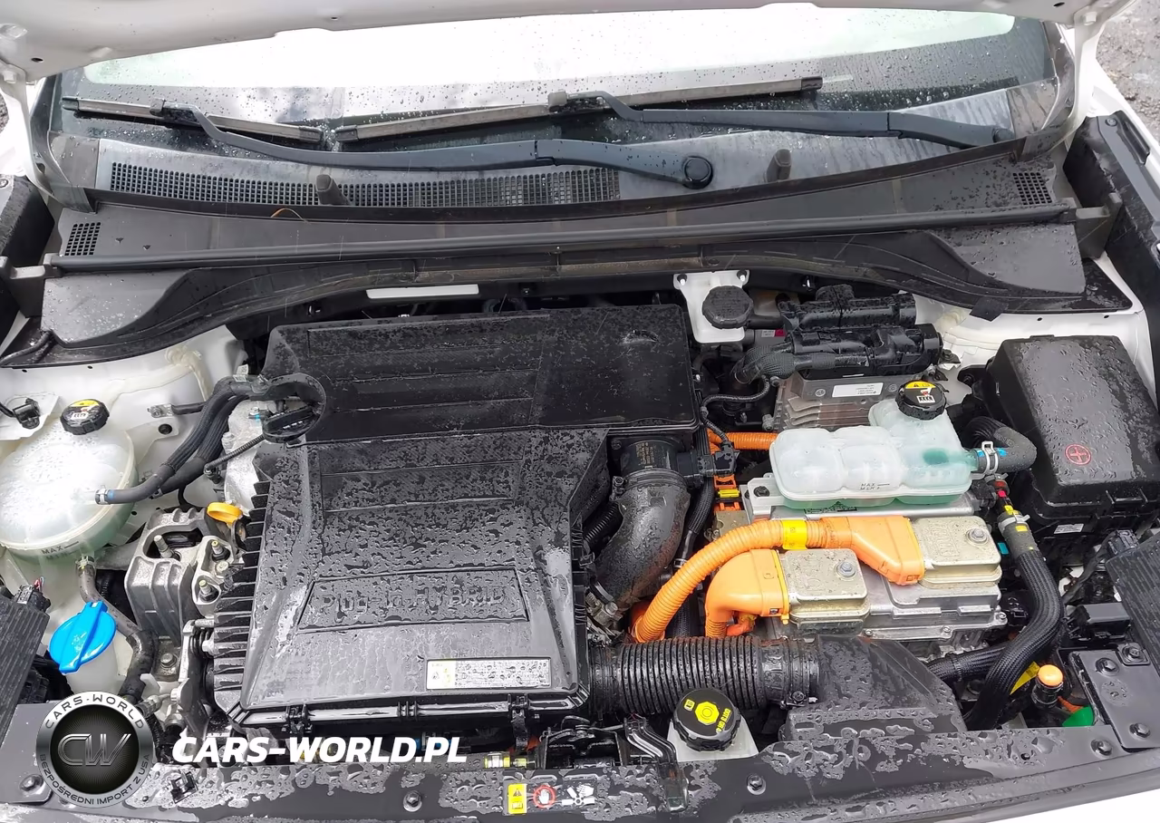 2018 Kia Niro Plug-In Hybrid Lx VIN:KNDCM3LD7J5211010 - 10