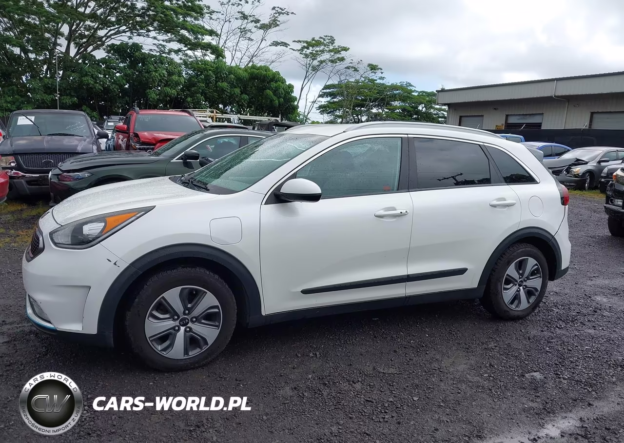 2018 Kia Niro Plug-In Hybrid Lx VIN:KNDCM3LD7J5211010 - 14