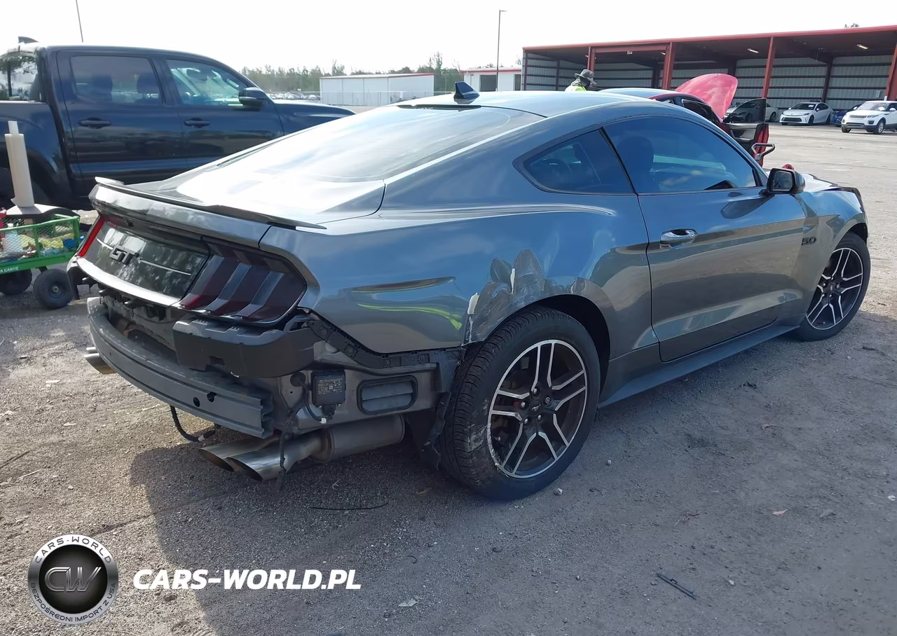 2021 Ford Mustang Gt Fastback VIN:1FA6P8CF5M5156375 - 4
