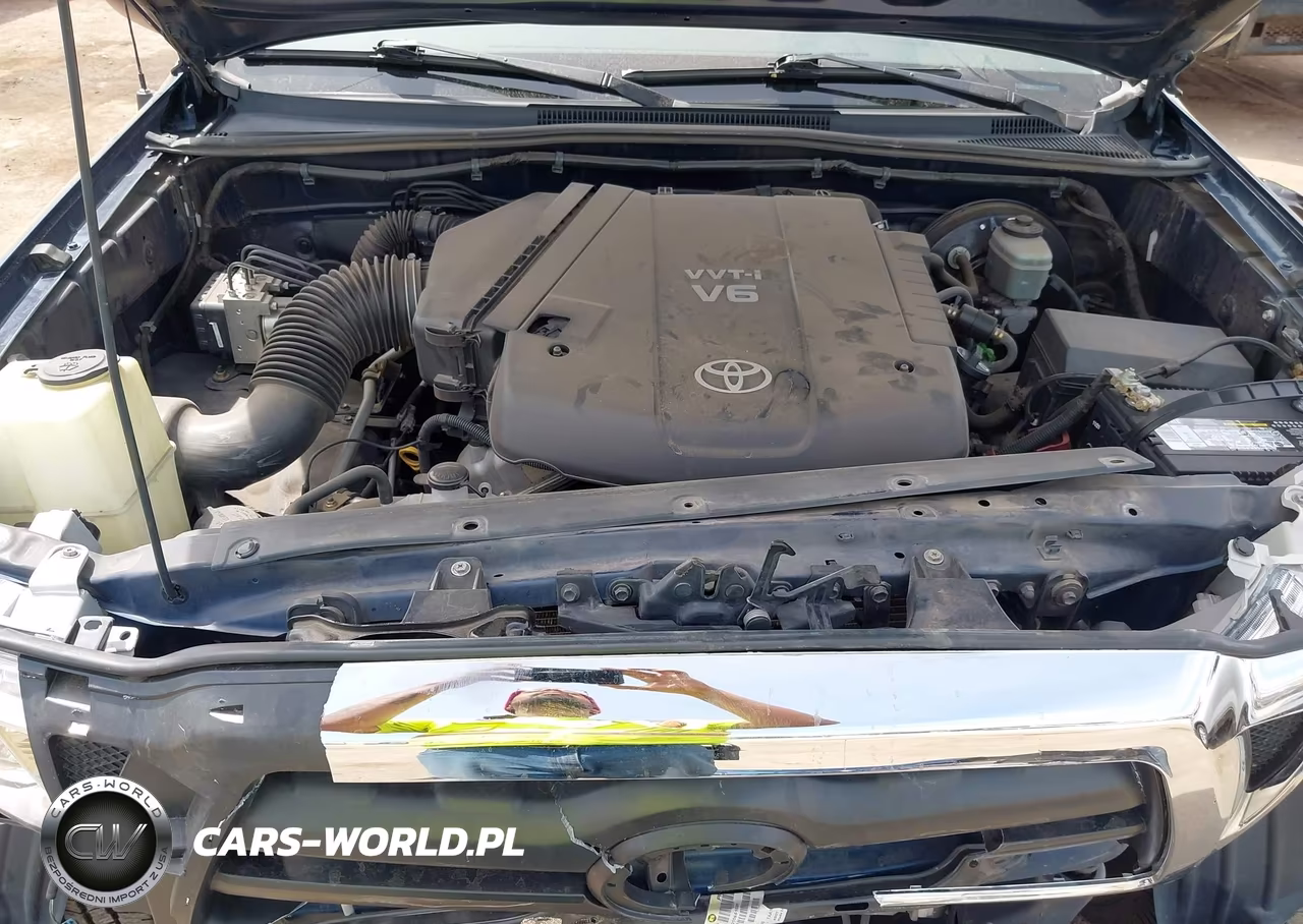 2005 Toyota Tacoma Base V6 VIN:5TELU42N05Z069831 - 10