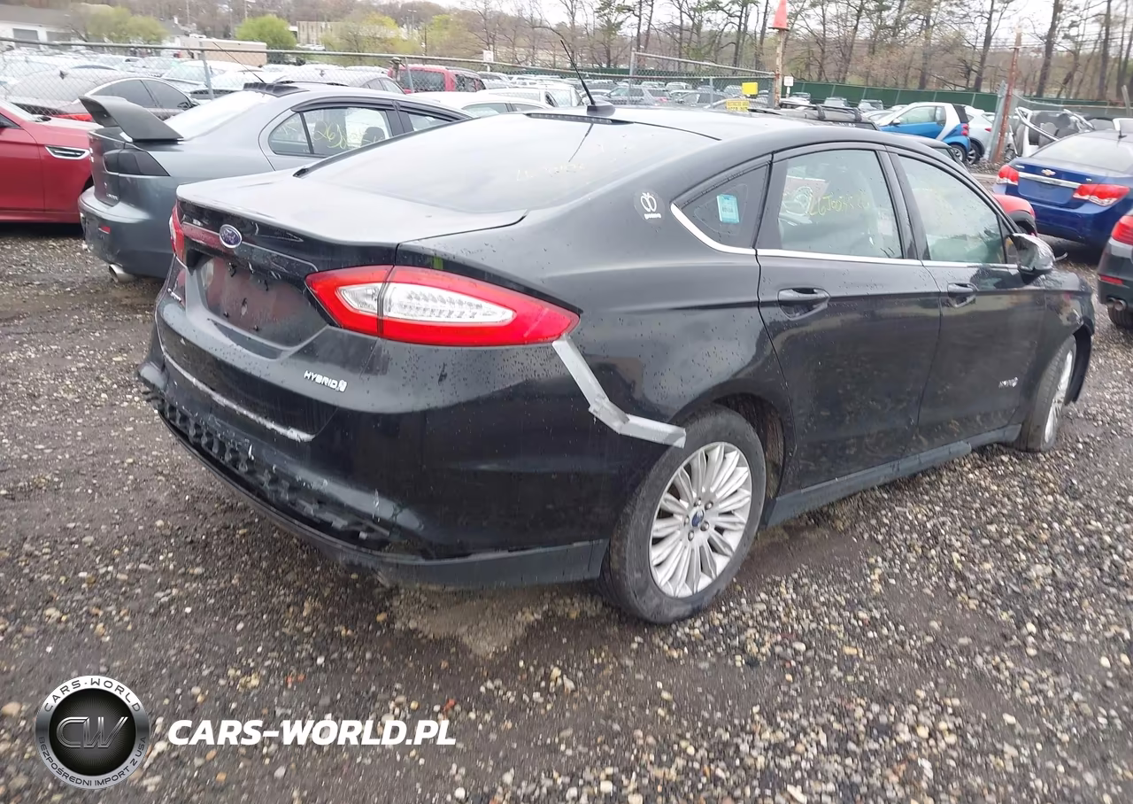 2016 Ford Fusion Hybrid S VIN:3FA6P0UU2GR128825 - 4