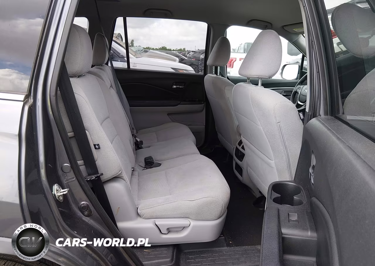 2017 Honda Pilot Lx VIN:5FNYF5H13HB002088 - 8