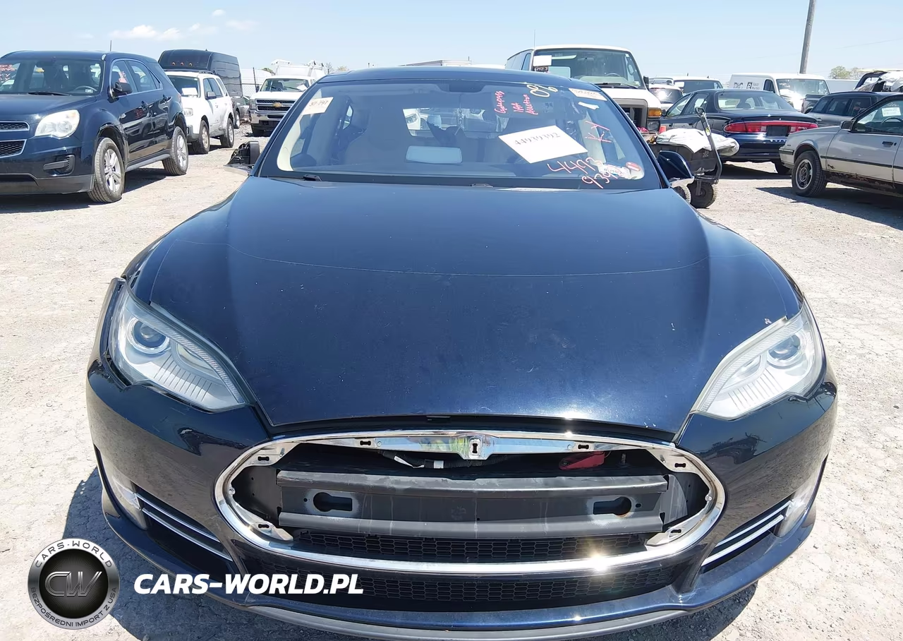 2013 Tesla Model S VIN:5YJSA1AG1DFP03587 - 12