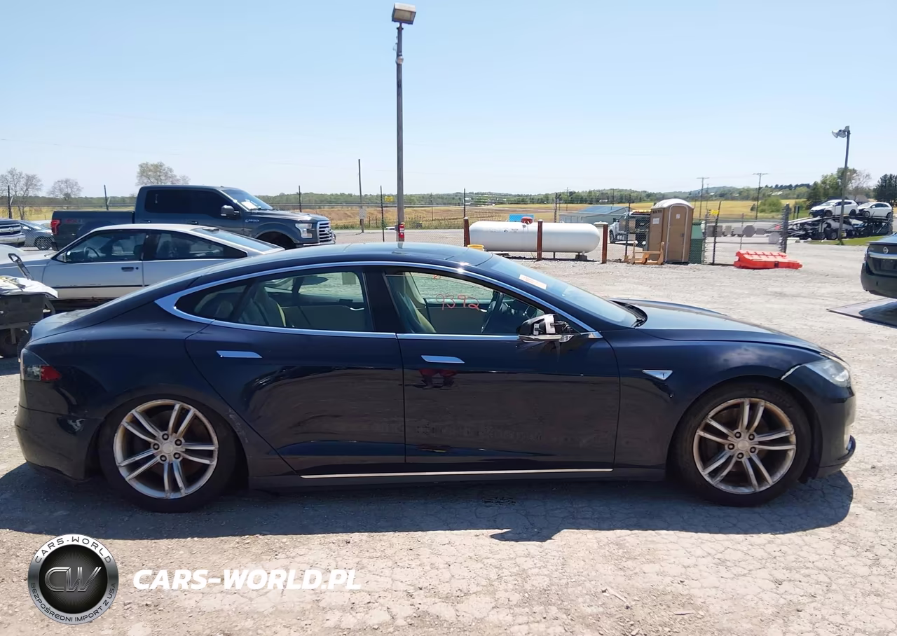 2013 Tesla Model S VIN:5YJSA1AG1DFP03587 - 13
