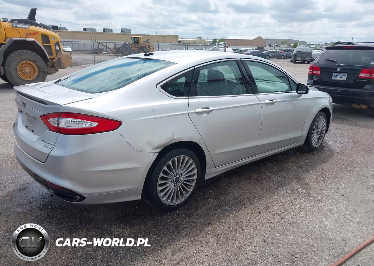 2015 Ford Fusion Titanium VIN:3FA6P0K98FR258489 - 4