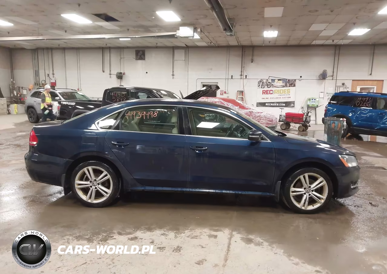 2015 Volkswagen Passat 2.0L Tdi Se VIN:1VWBV7A31FC048736 - 13