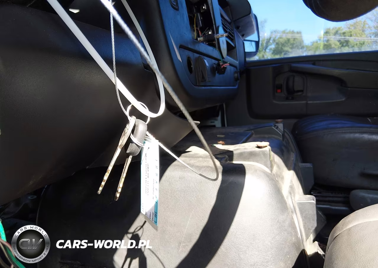 2010 Chevrolet Express 1500 Work Van VIN:1GCUGADX2A1161097 - 11