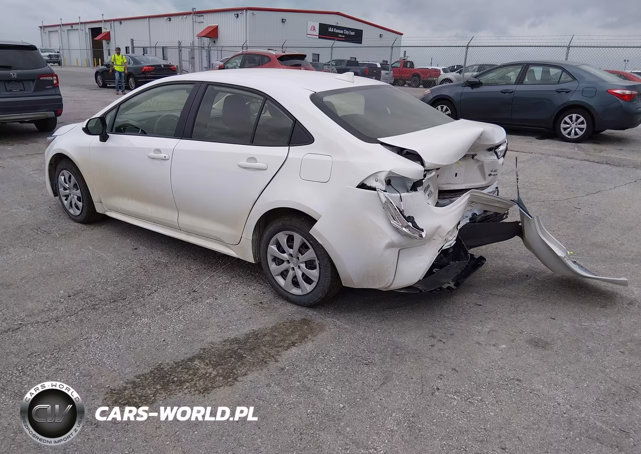 2026 Toyota Corolla Hybrid Hybrid Le VIN:JTDBCMFE8T3131531 - 3