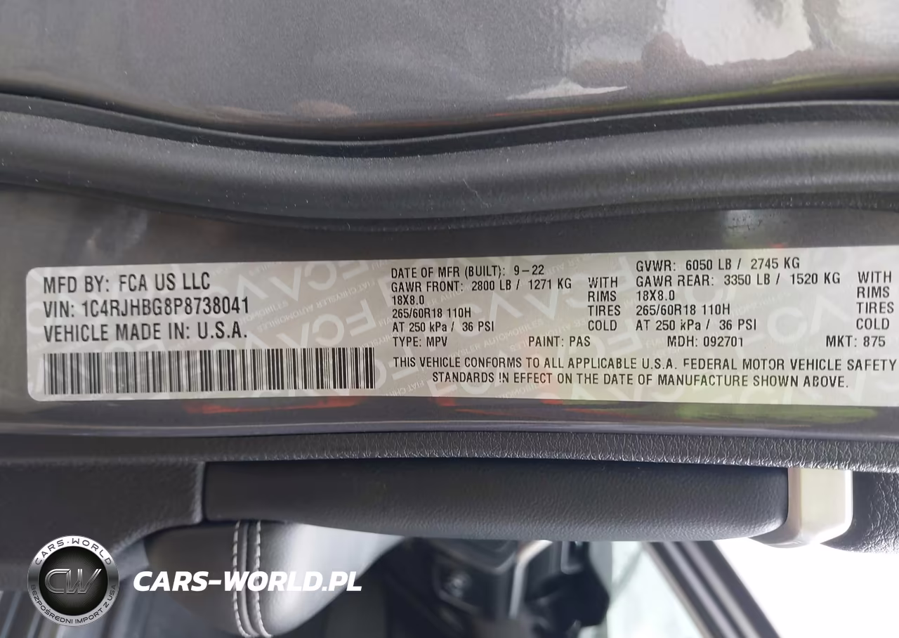 2023 Jeep Grand Cherokee Limited 4X4 VIN:1C4RJHBG8P8738041 - 9