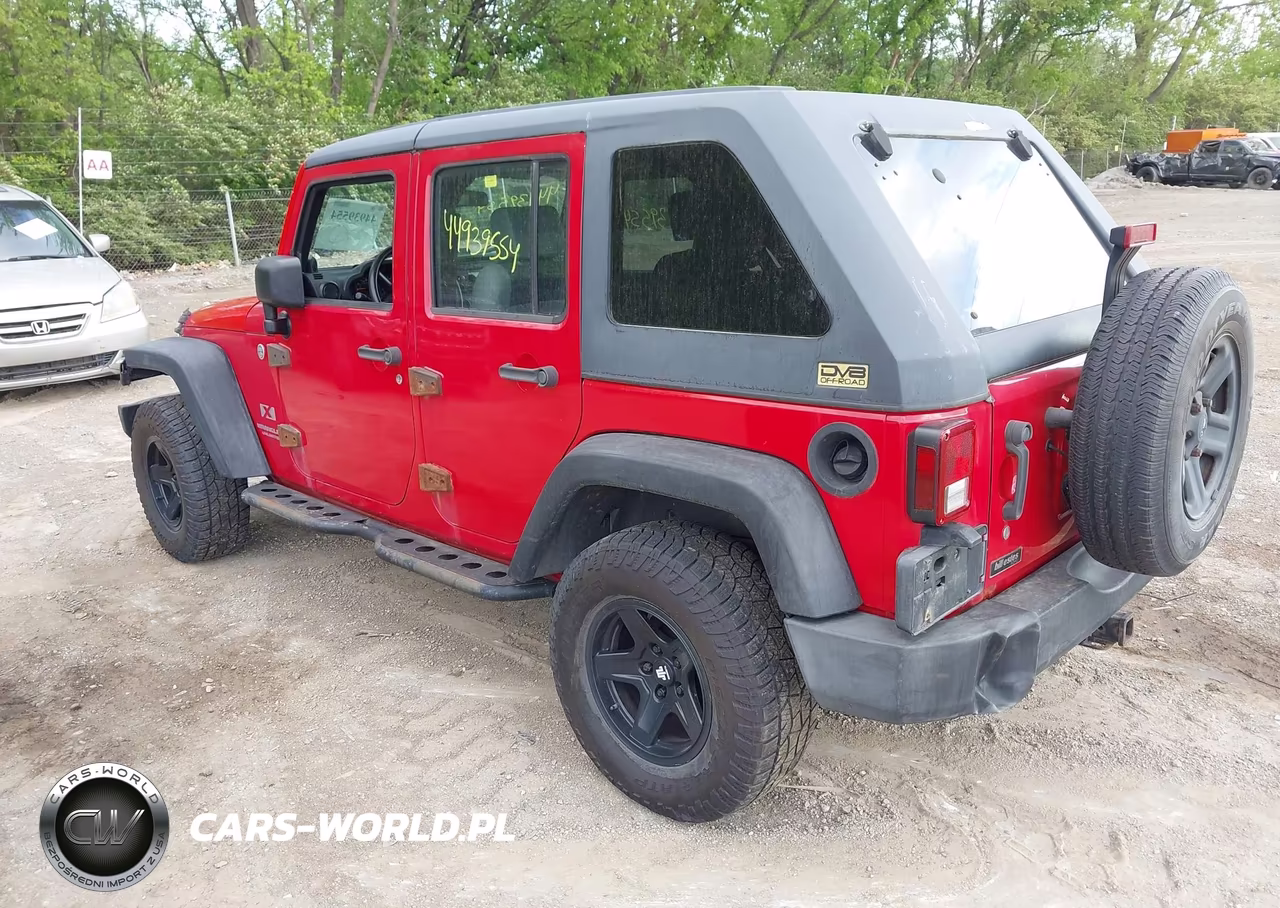 2007 Jeep Wrangler Unlimited X VIN:1J4GA39117L174722 - 3