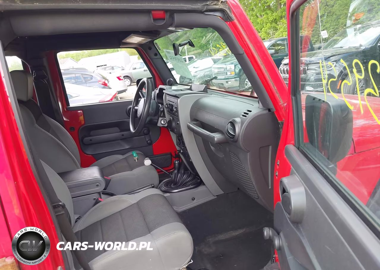 2007 Jeep Wrangler Unlimited X VIN:1J4GA39117L174722 - 5