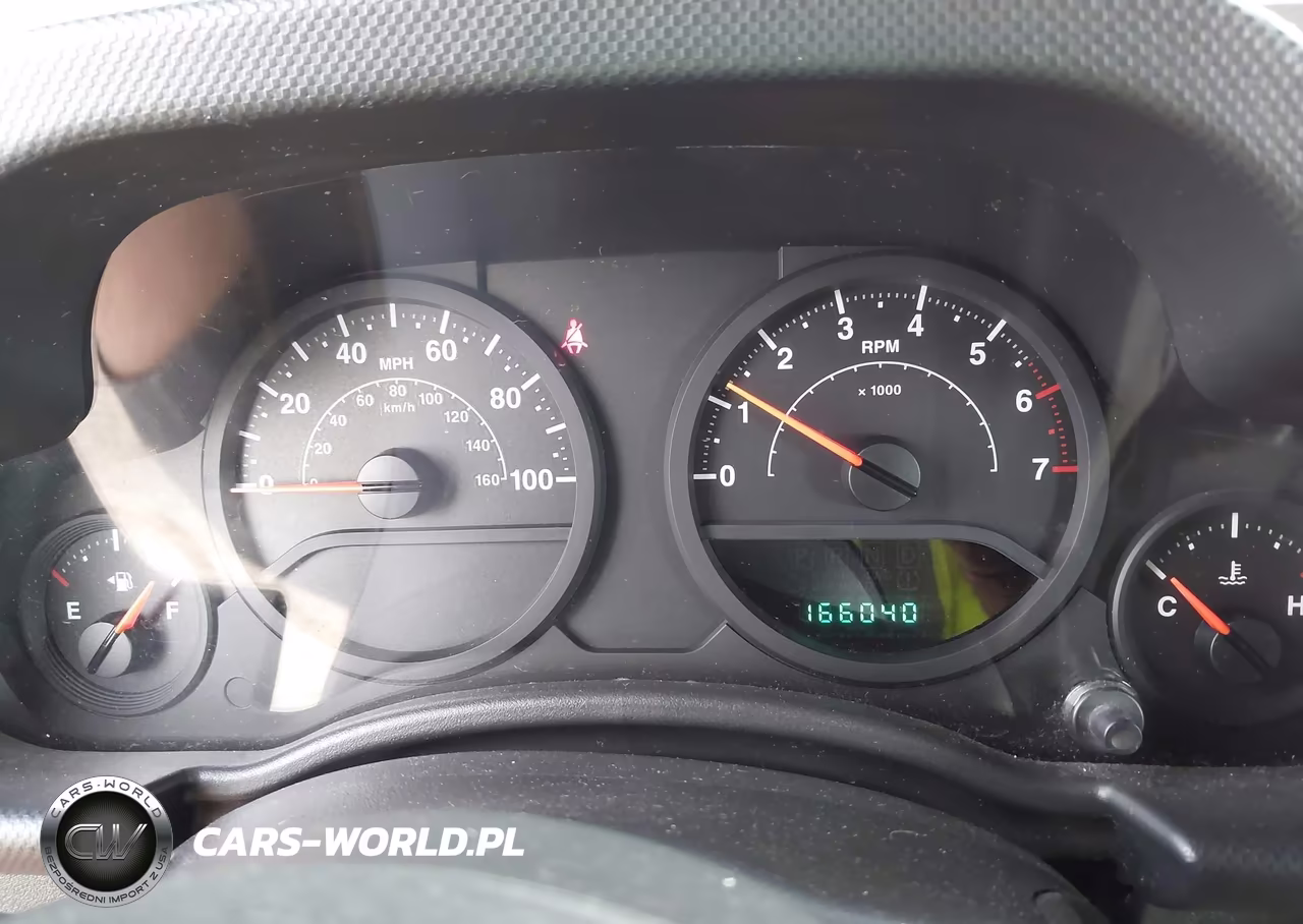 2007 Jeep Wrangler Unlimited X VIN:1J4GA39117L174722 - 7