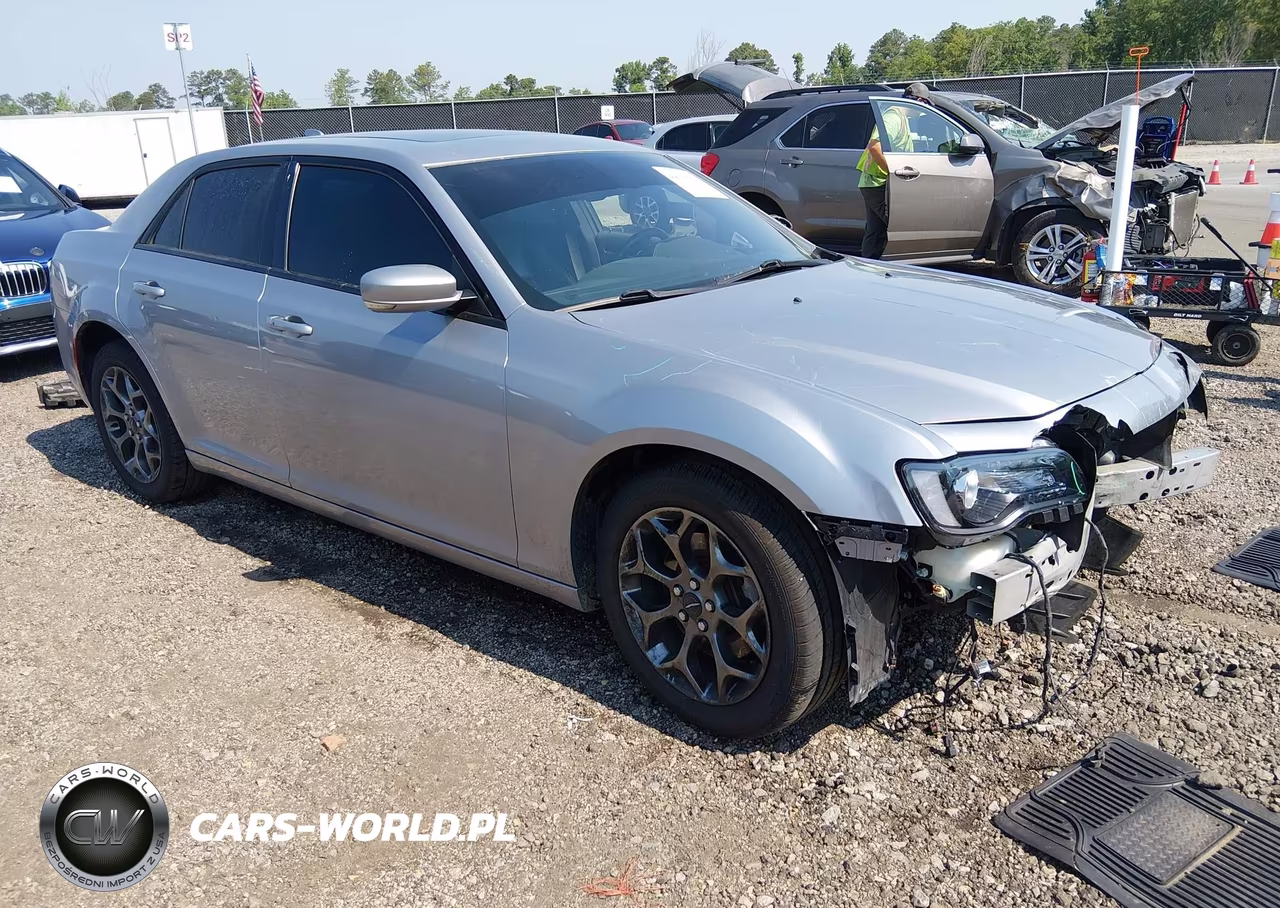 2015 Chrysler 300 300S – zdjęcie 1 z 17