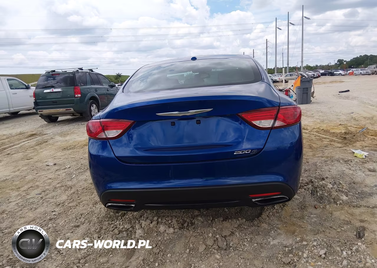 2015 Chrysler 200 S VIN:1C3CCCBB5FN578700 - 16