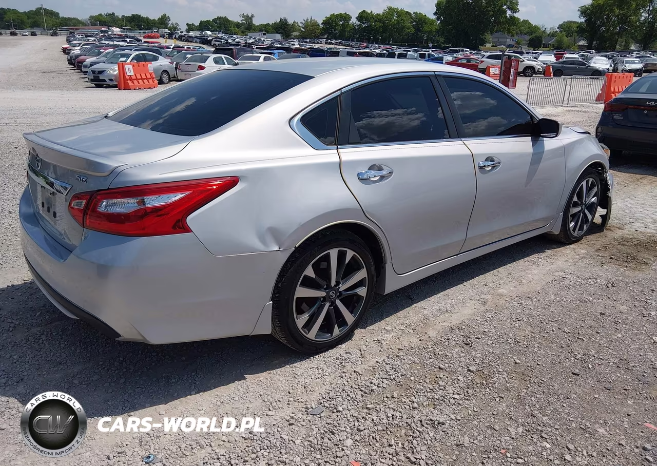 2016 Nissan Altima 2.5 Sr VIN:1N4AL3AP3GC288779 - 4