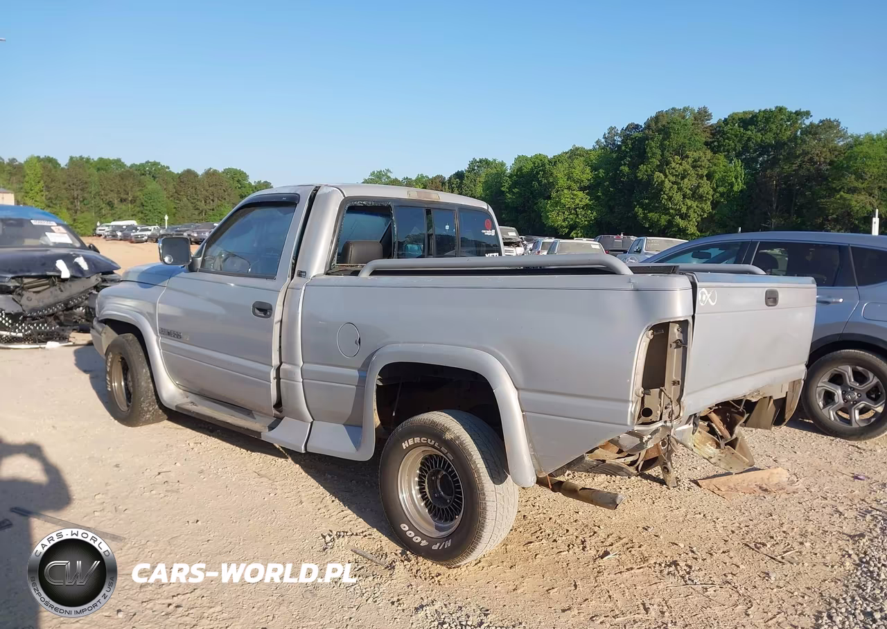 1995 Dodge Ram 1500 VIN:1B7HC16Z8SS314105 - 3