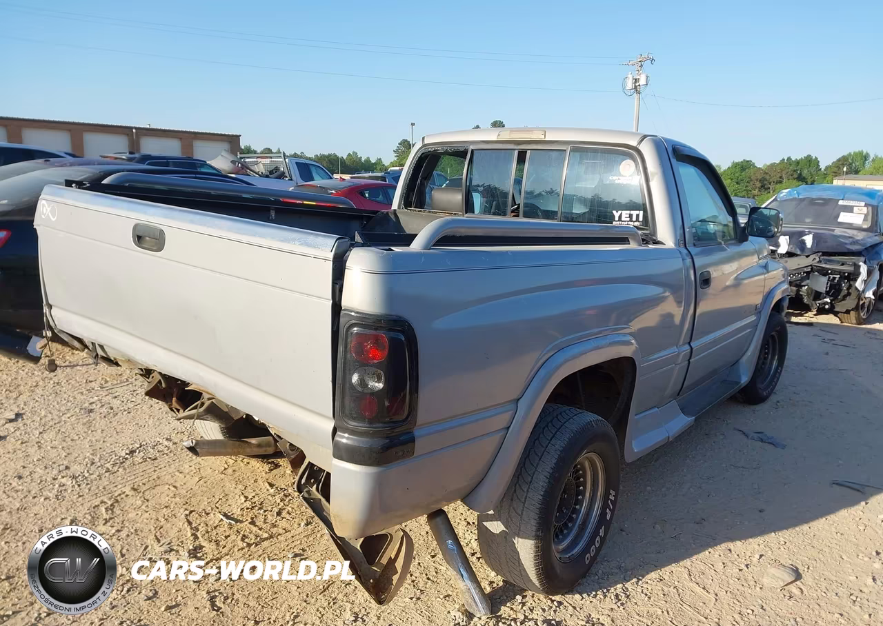 1995 Dodge Ram 1500 VIN:1B7HC16Z8SS314105 - 4