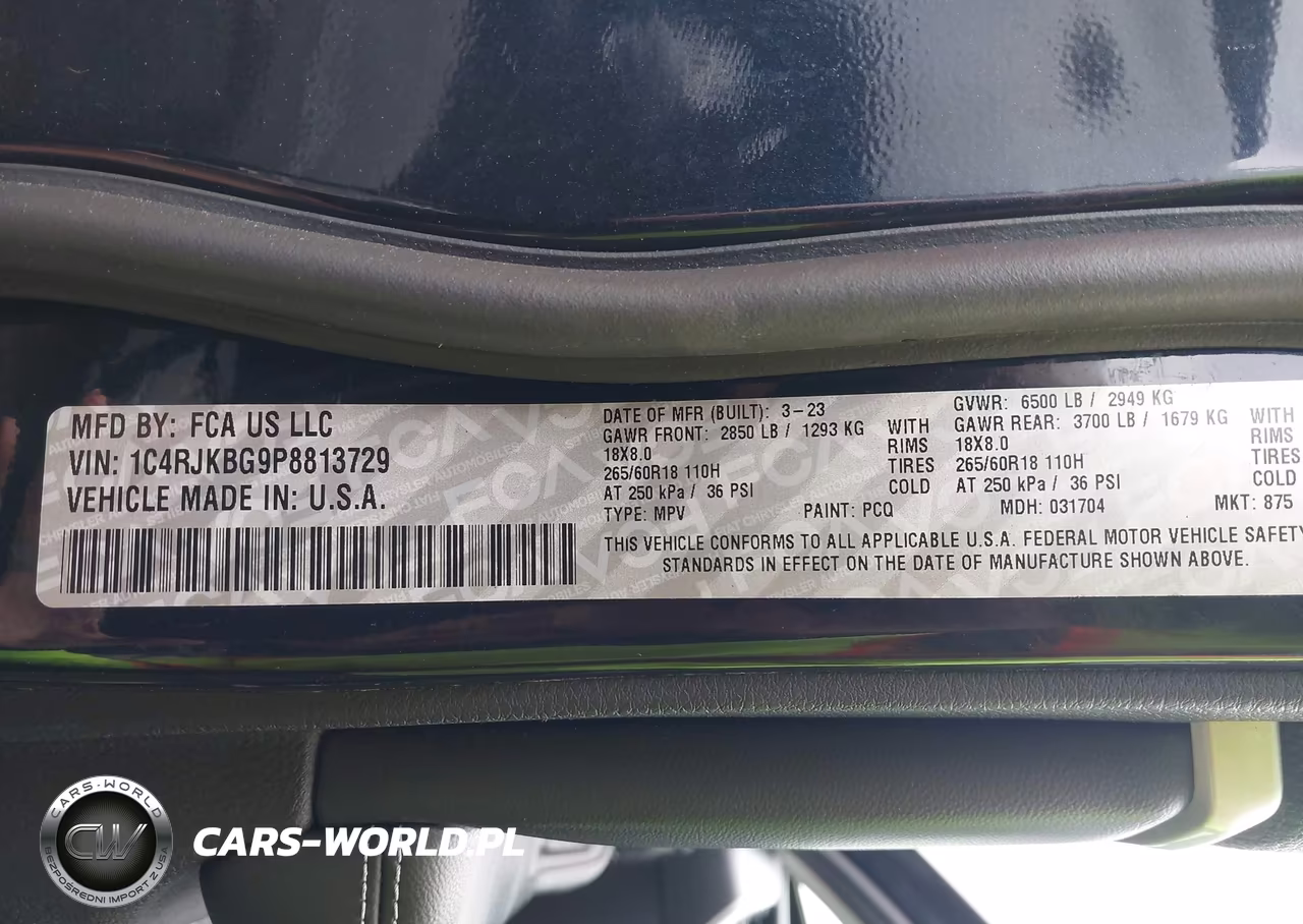 2023 Jeep Grand Cherokee L Limited 4X4 VIN:1C4RJKBG9P8813729 - 9