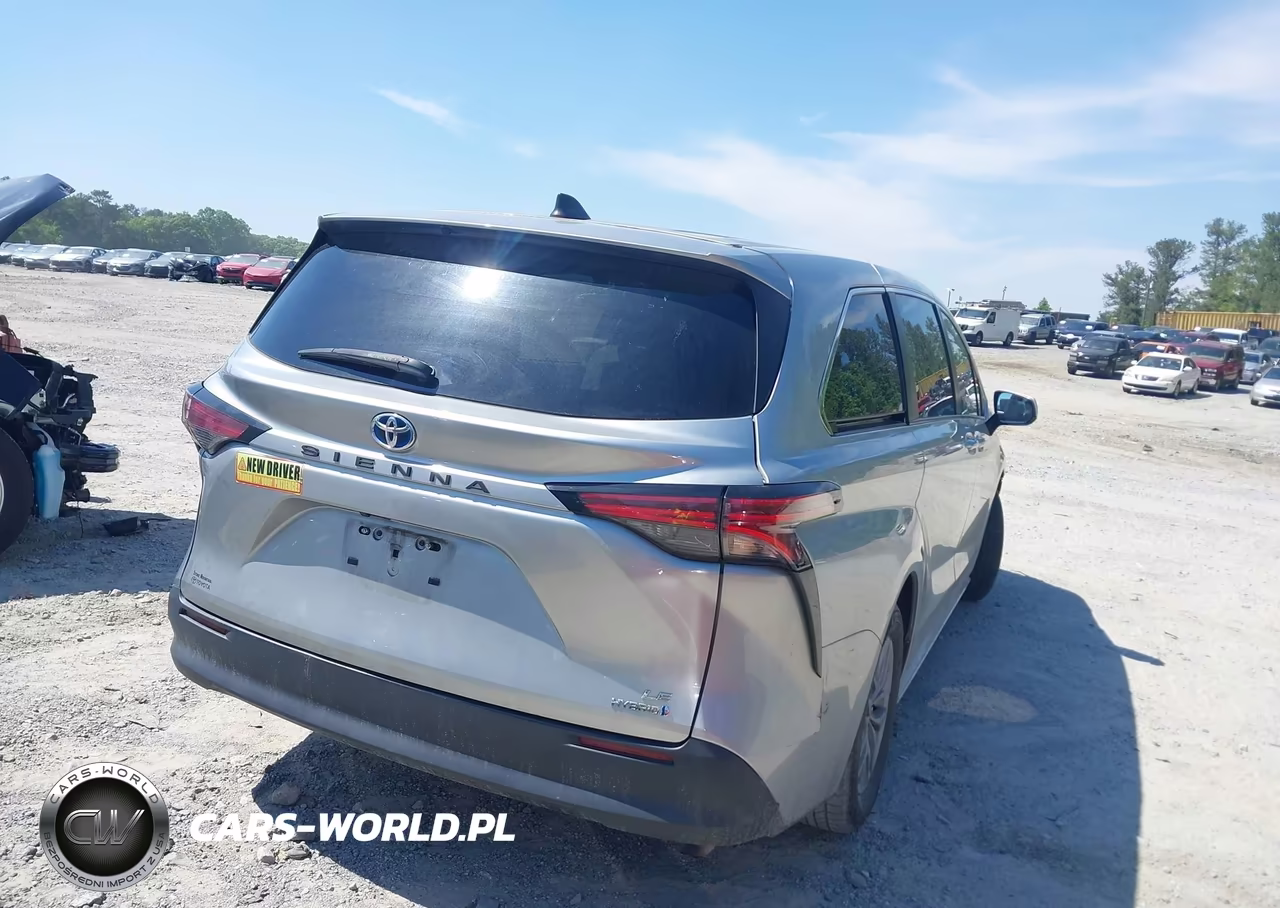 2022 Toyota Sienna Le VIN:5TDKRKEC0NS102643 - 4