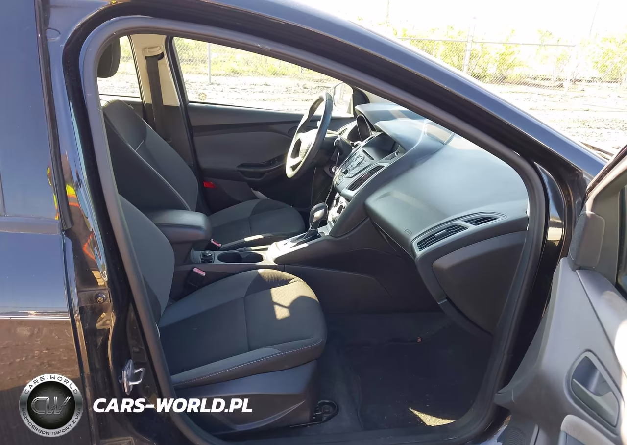 2012 Ford Focus Se VIN:1FAHP3K25CL163041 - 5