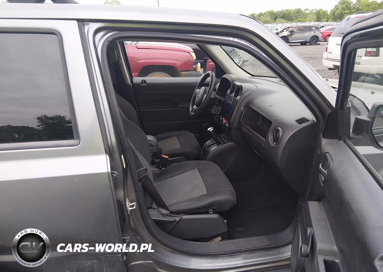 2012 Jeep Patriot Sport VIN:1C4NJPBB3CD571134 - 5