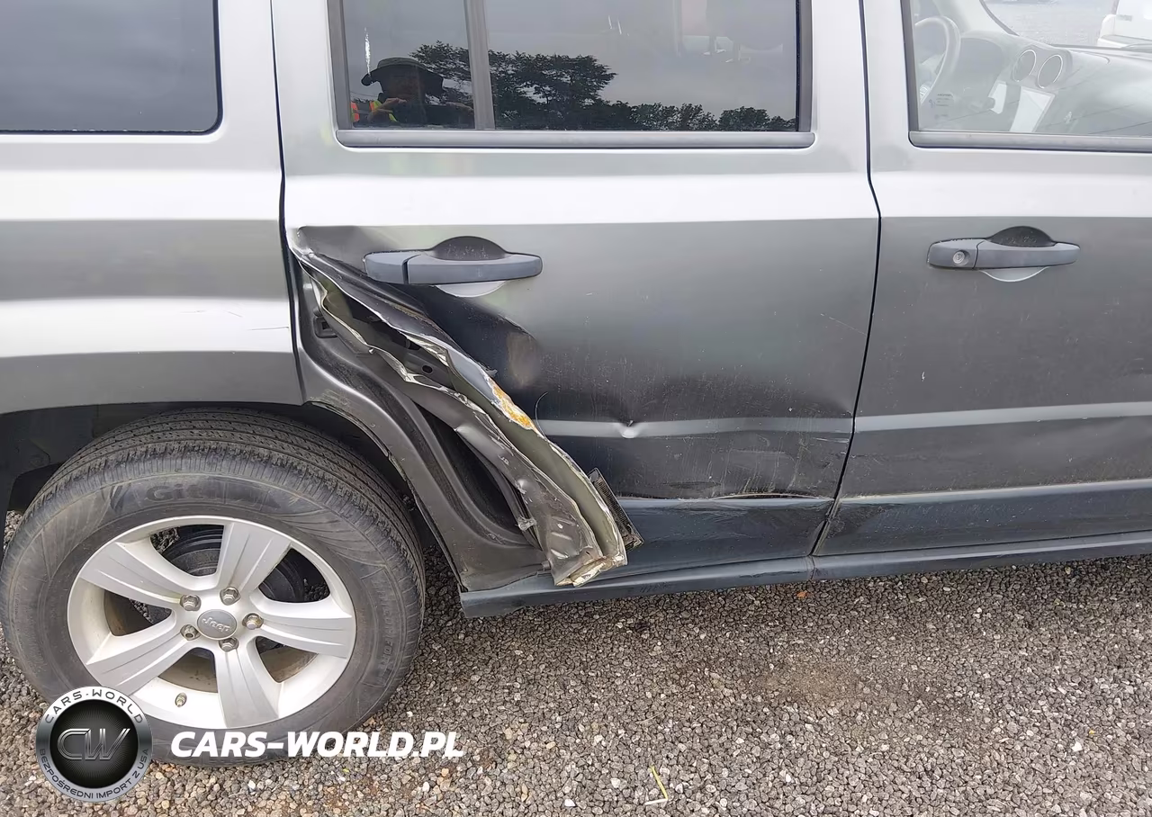2012 Jeep Patriot Sport VIN:1C4NJPBB3CD571134 - 6