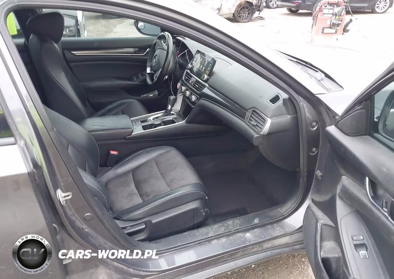 2018 Honda Accord Sport VIN:1HGCV1F32JA079061 - 5