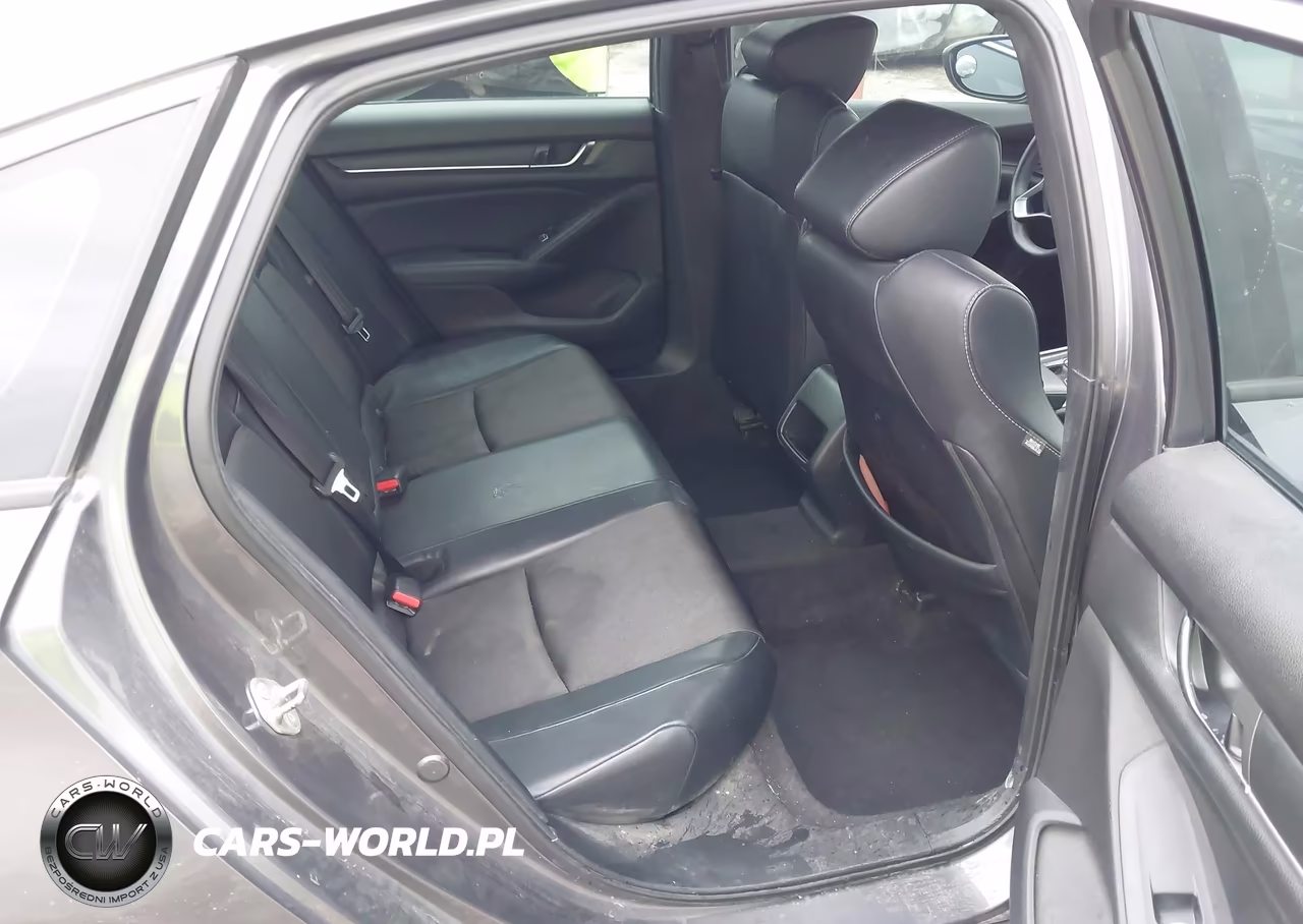 2018 Honda Accord Sport VIN:1HGCV1F32JA079061 - 8