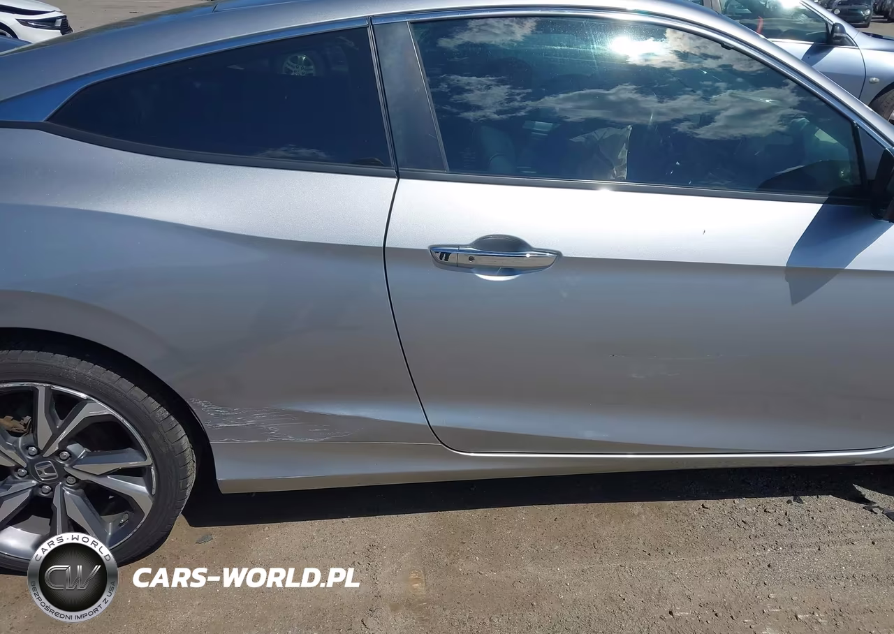2019 Honda Civic Touring VIN:2HGFC3B98KH351477 - 19